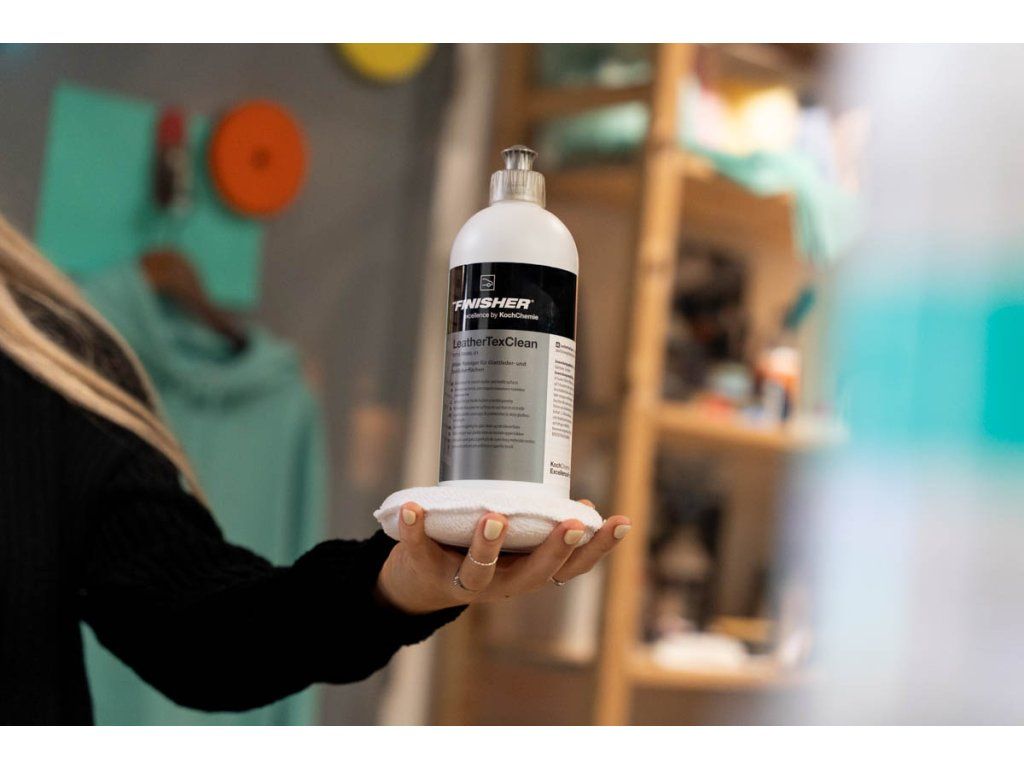 Koch Chemie The Finisher LeatherTexClean 500 ml - čistič kůže