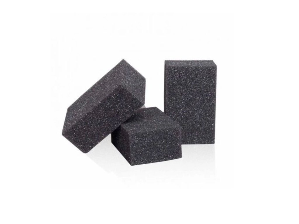 Houbička na aplikaci přípravků na kůži